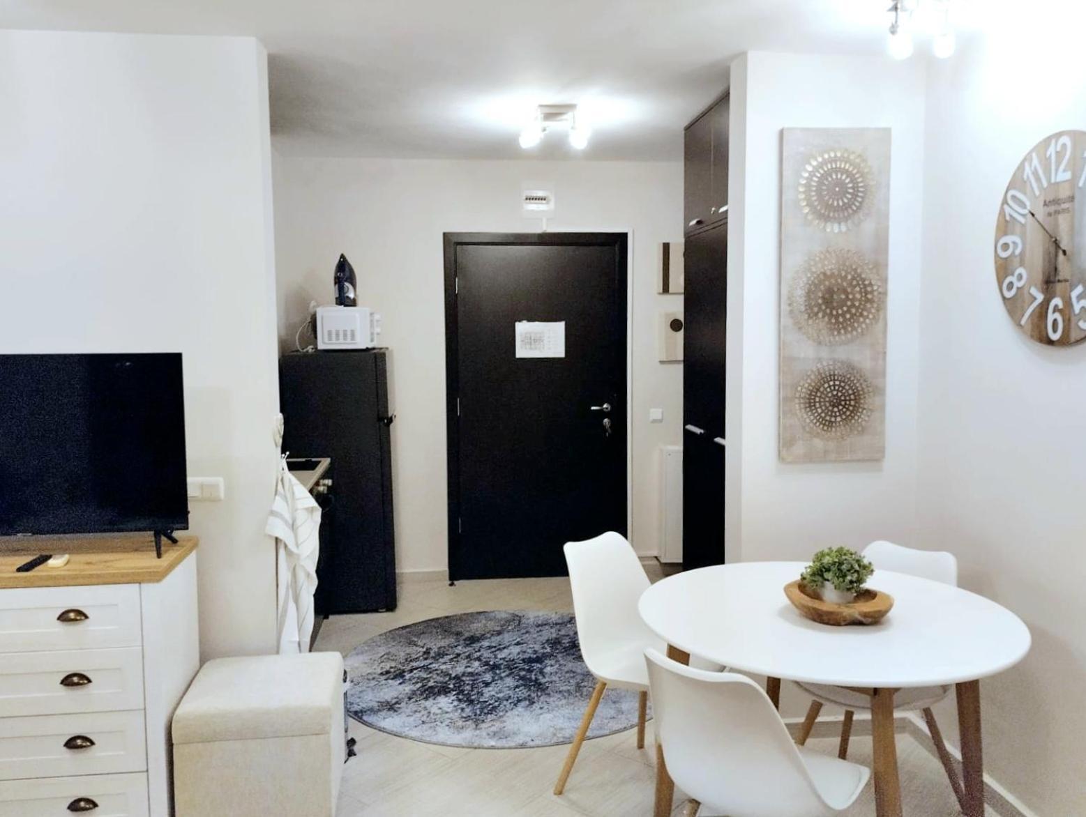 Spacious Luxury With Mountain View - Available * Bansko