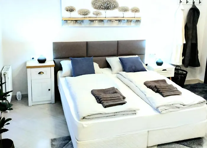 Spacious Luxury Studio With Mountain View - Spa Available