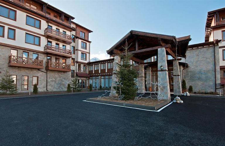 Spacious Luxury With Mountain View - Available * Bansko