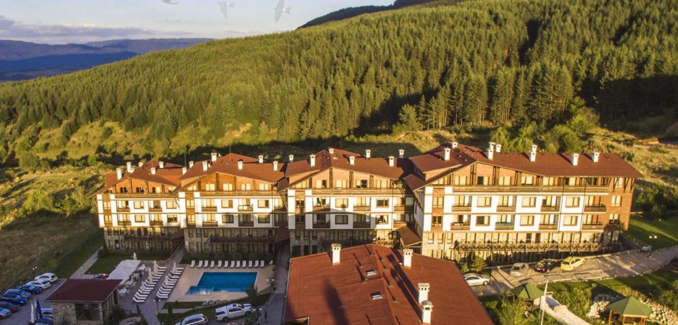 Apartment Spacious Luxury With Mountain View - Available