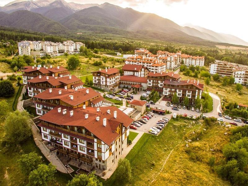 Apartment Spacious Luxury With Mountain View - Available *